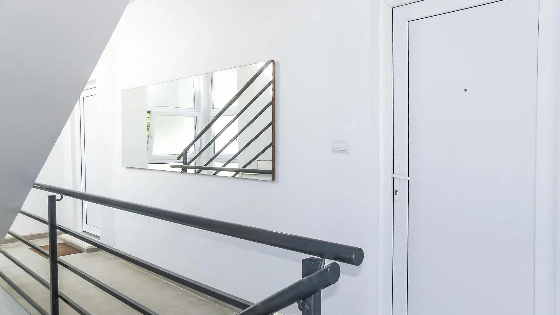 Apartment With Terrace And Free Parking - Beach Nearby Split